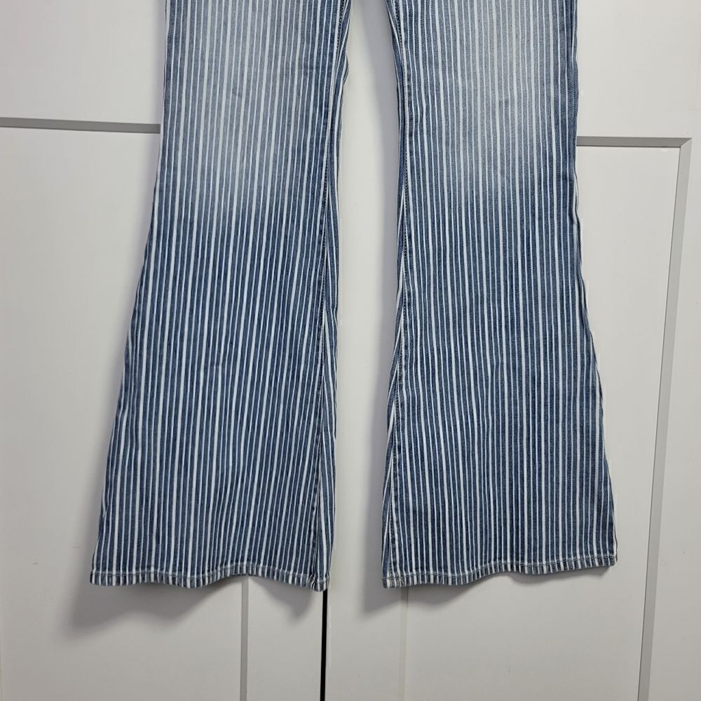 Windsor Bri high-rise pinstripe flare jeans, 11 View 3